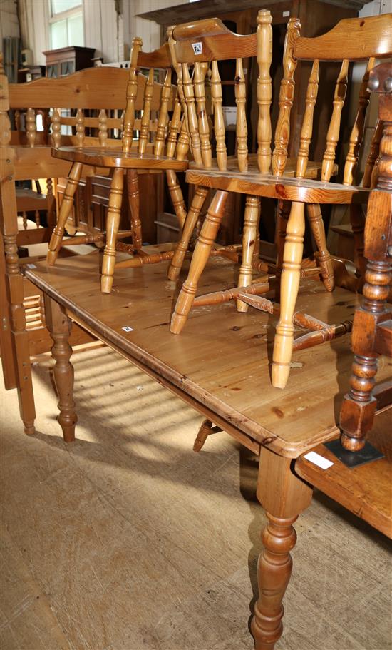 Pine extending dining table & 4 chairs